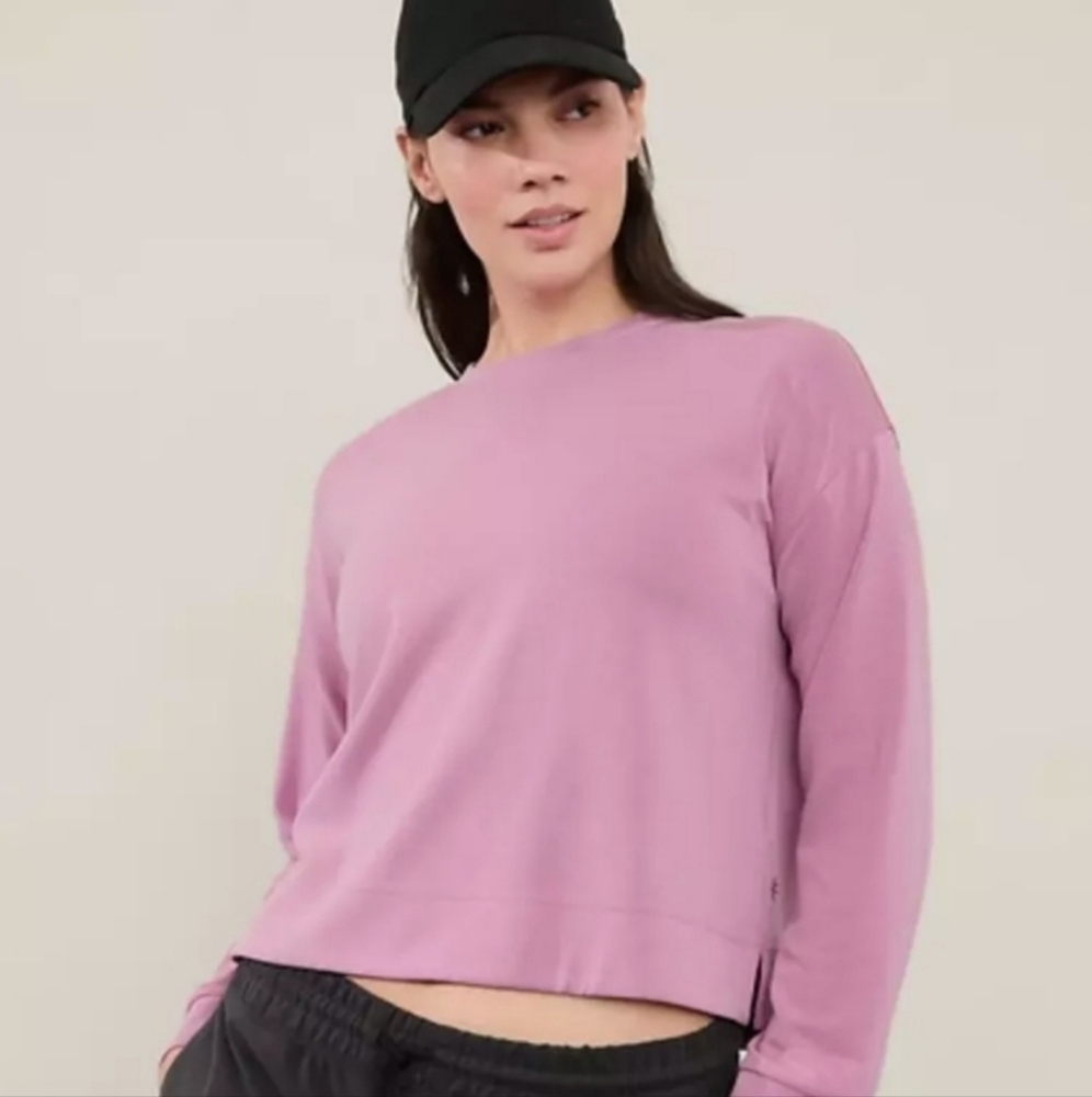 NWT Athleta Seasoft Crewneck Sweatshirt